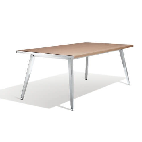 Play with Dedon Table (DEDON)