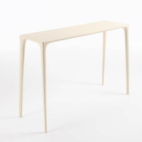 Aunt Maggy (KARTELL) - Tables